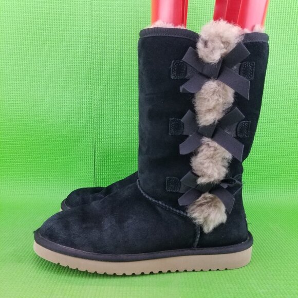 ✅TheKoolaburra by UGG VICTORIA Women's Tall Boot Size 8 BLACK Suede Faux Fur Bow - Picture 9 of 12